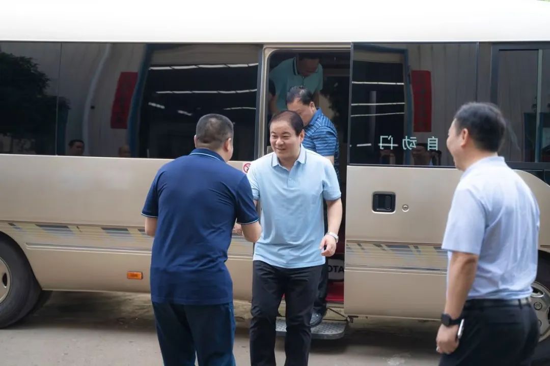 衡陽市委副書記、市長(zhǎng)朱健一行赴朝陽集團(tuán)進(jìn)行考察